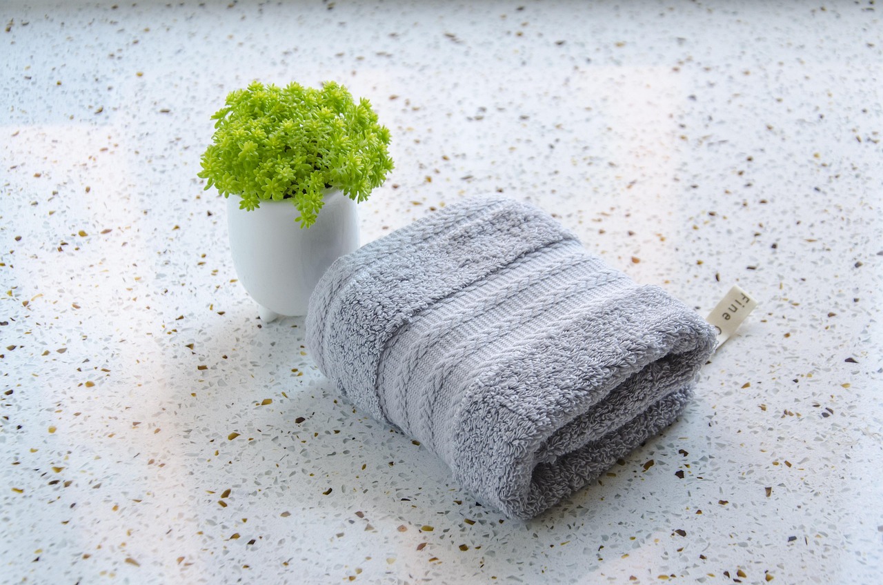 Fresh bathroom detail